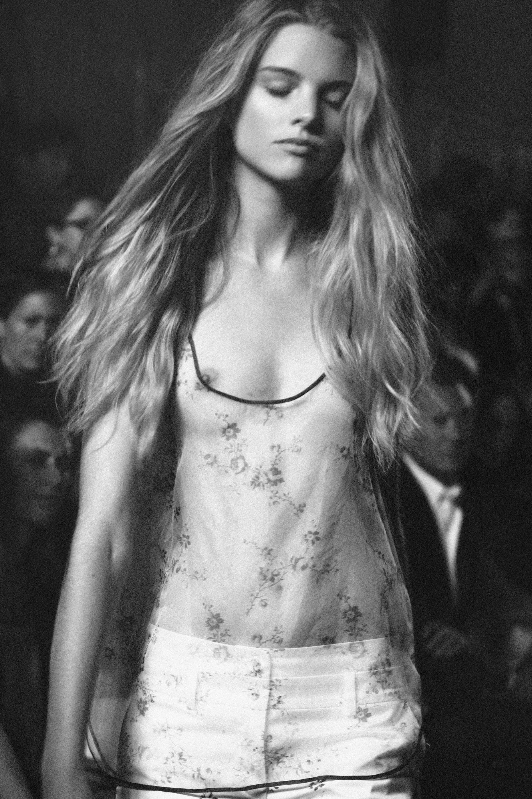 5-kelly-stuart-runway-thakoon-2-b