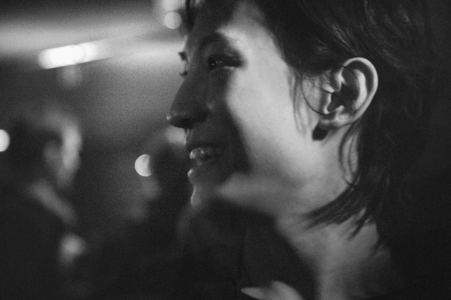 55-Kelly-Stuart-backstage-Alexander-Wang-FW09-08-b
