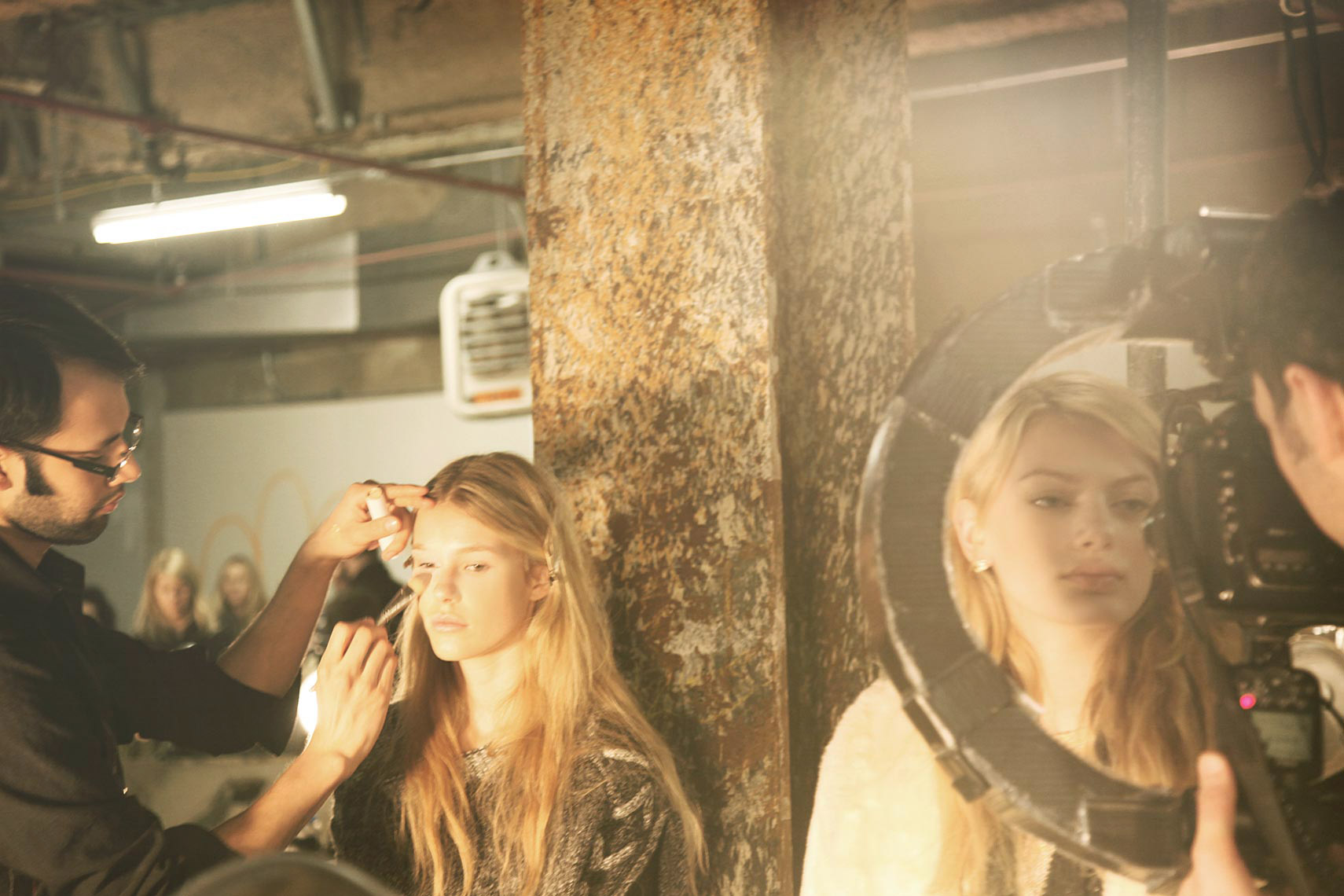 61-Kelly-Stuart-backstage-Diesel-FW10-13-b
