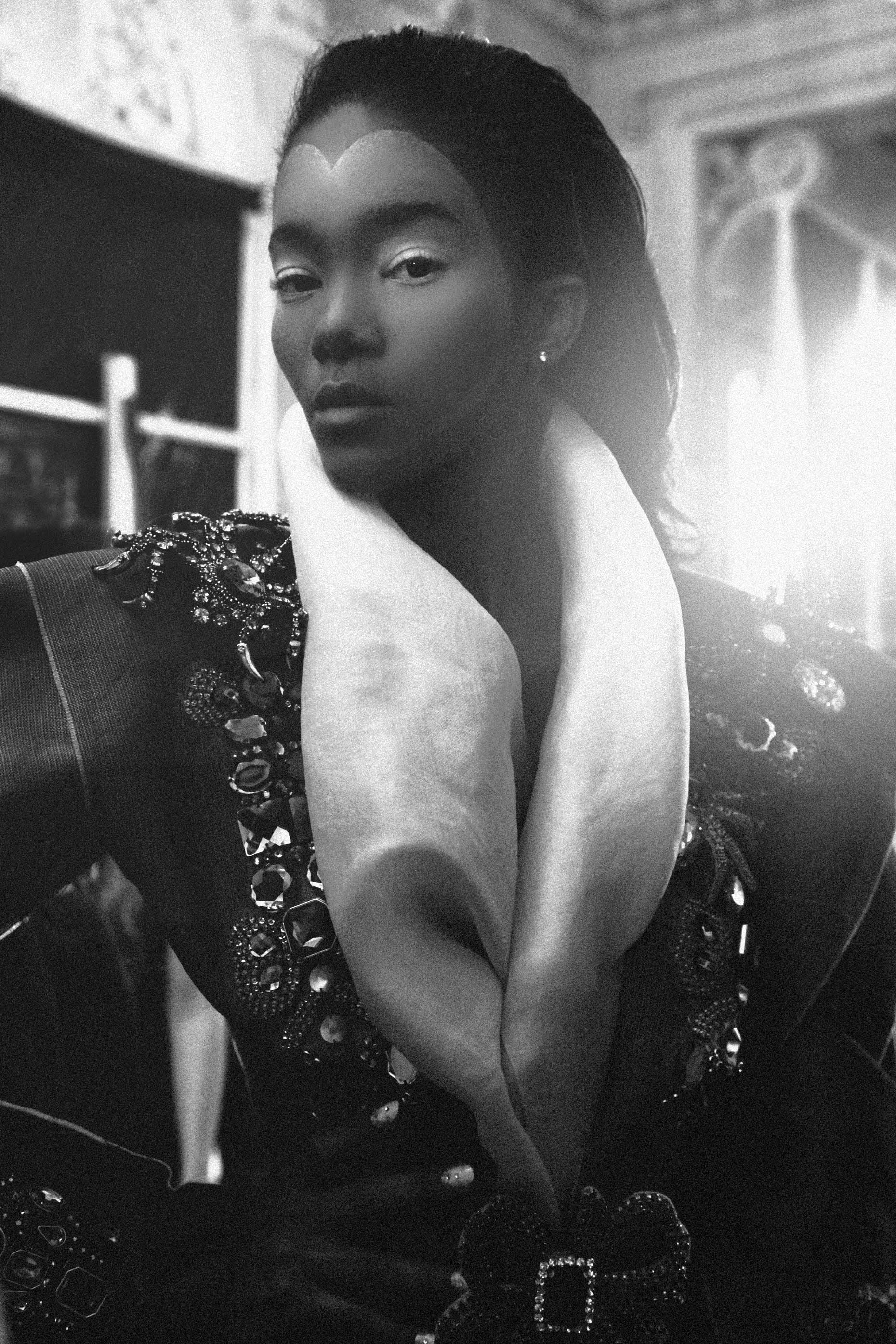 Kelly-Stuart-backstage-ELLE-8-b