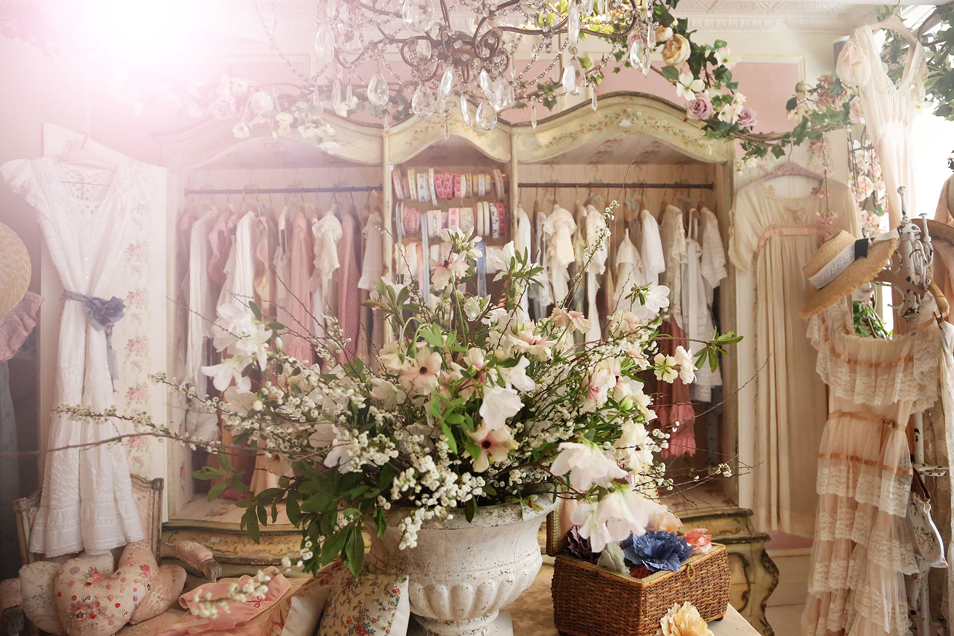 kelly-stuart-loveshackfancy-interior